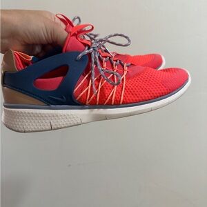 Nike Women's Vibrant Red and Navy Athletic Shoes